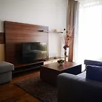 Laria * Kakaslomnic